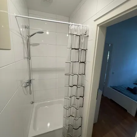 Guenstiges Apartment Gelsenkirchen Schalke Exterior photo