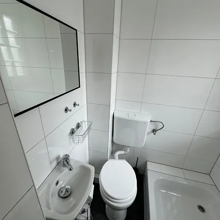 Guenstiges Apartment Gelsenkirchen Schalke Exterior photo