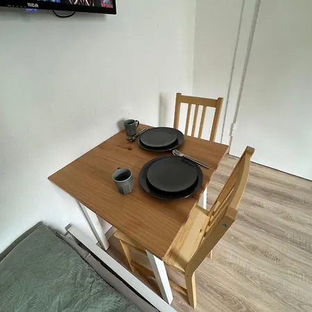 Guenstiges Apartment Gelsenkirchen Schalke Exterior photo