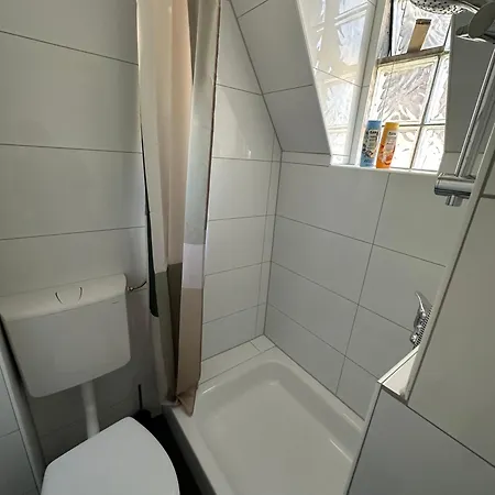 Guenstiges Apartment Gelsenkirchen Schalke Exterior photo